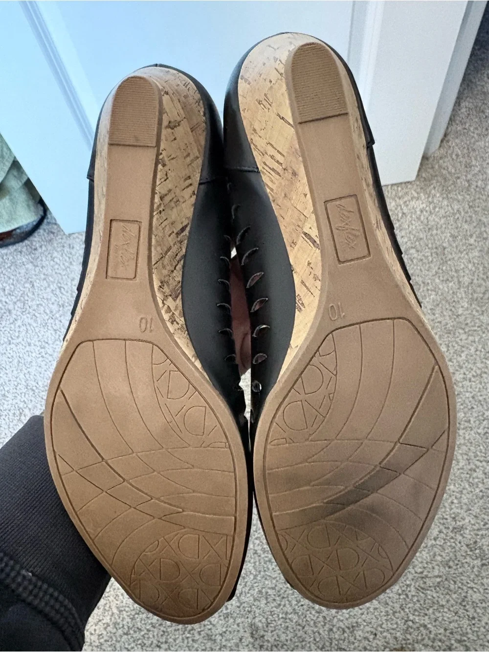 dexflex comfort sleek black